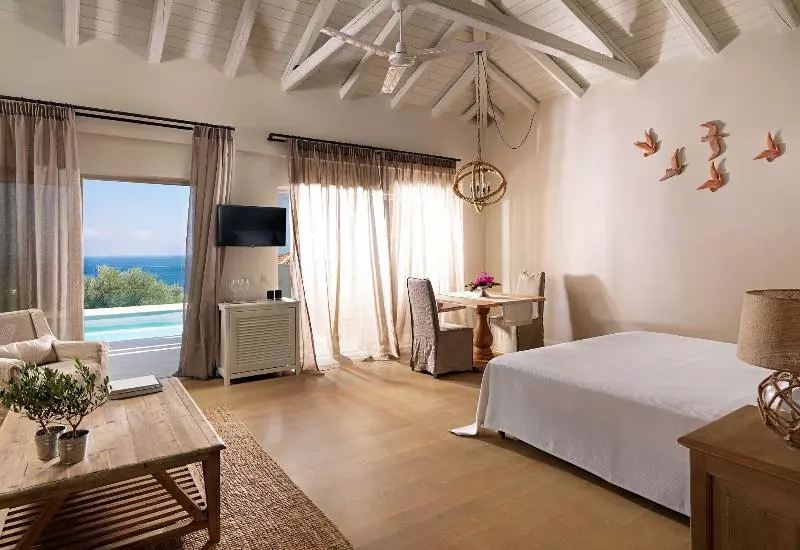 Suite with Pool, Camvillia Resort Messinia