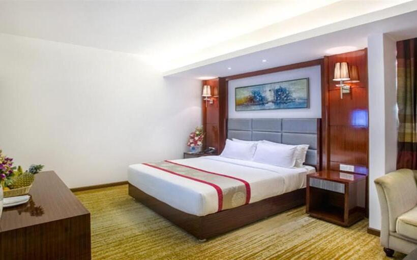 اتاق لوکس با تخت بزرگ, Bengal Blueberry