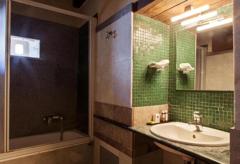 Номер Economy, Byzantino Boutique