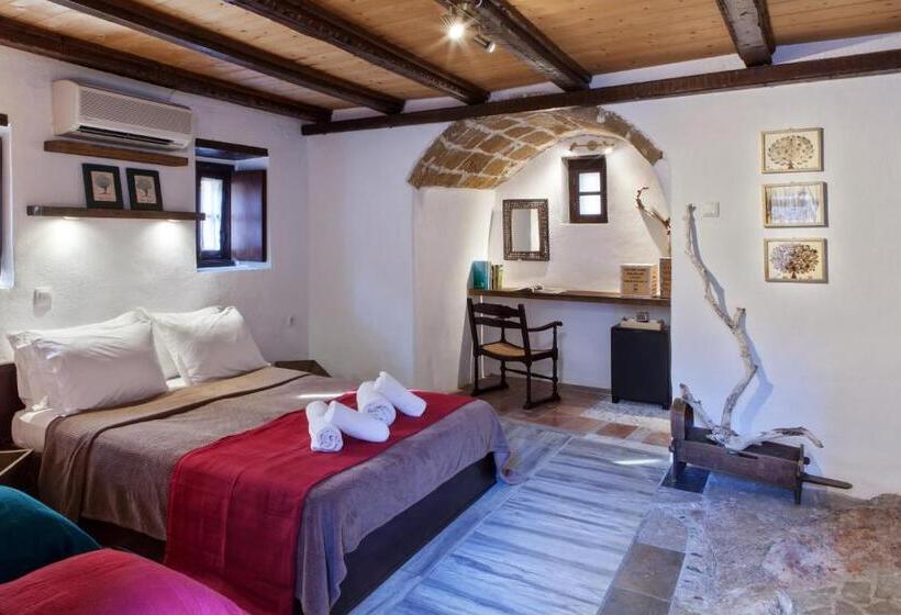 Четырехместный Номер Стандарт, Byzantino Boutique