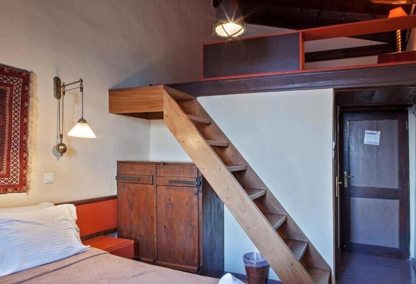 Трехместный Номер Стандарт Боковой Вид на Море, Byzantino Boutique