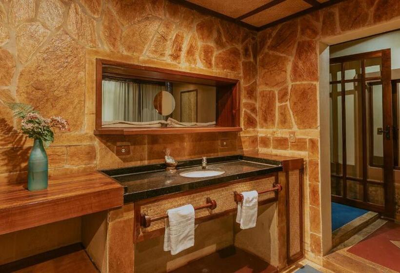 디럭스 스위트, Dayo