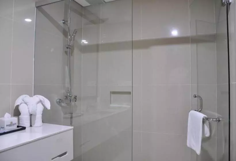 スイート, Golden Tulip Pontianak