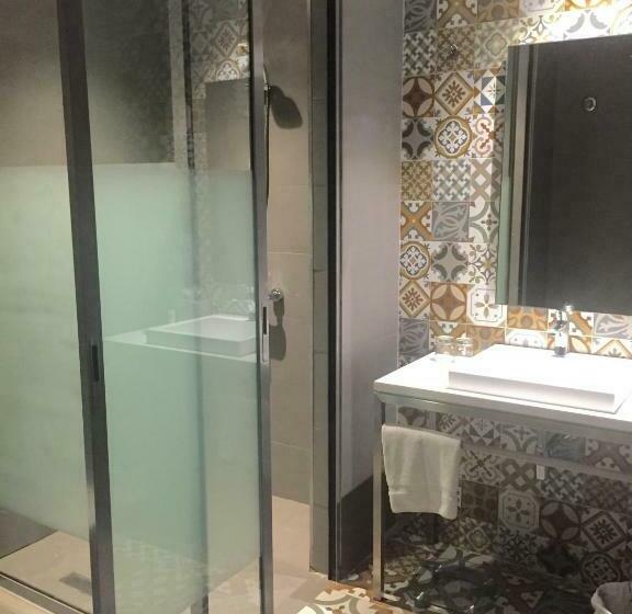 Номер Стандарт, Ibis Styles Dubai Jumeira
