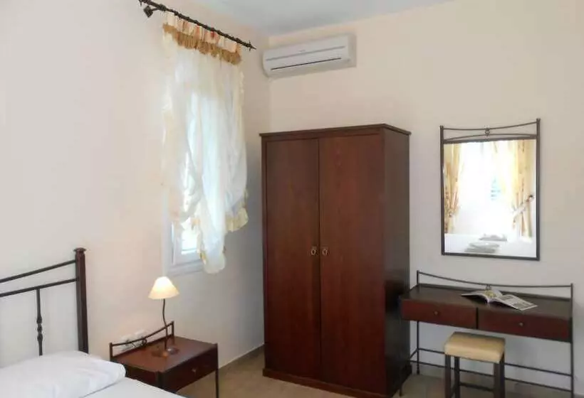 آپارتمان 1 خوابه با چشم‌انداز دریا, Livanios Studios