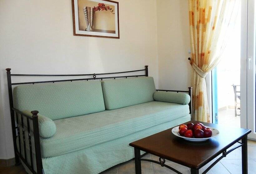 带1个卧室的带海景的公寓, Livanios Studios