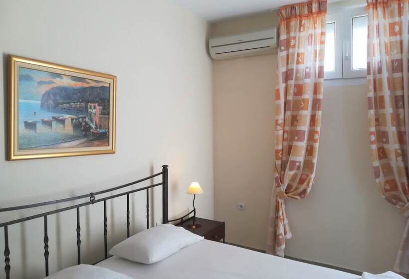 标准工作室, Livanios Studios