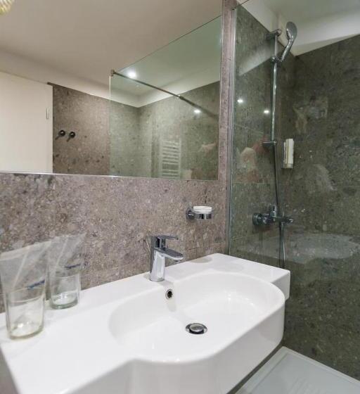 آپارتمان 2 خوابه, Palisad