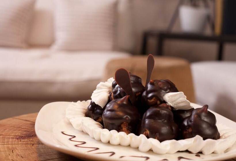 اتاق لوکس با تراس, Palisad