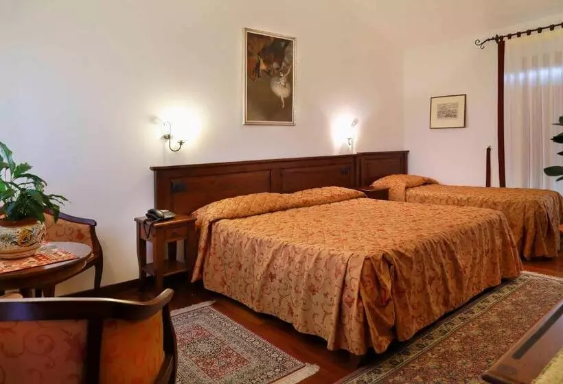 اتاق استاندارد سه نفره, Colleverde Country House & Spa Urbino
