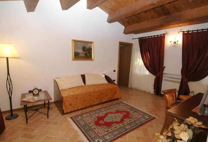اتاق استاندارد چهار تخته, Colleverde Country House & Spa Urbino