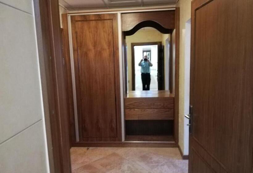 اتاق لوکس سه تخته, Russian Pilgrim Residence