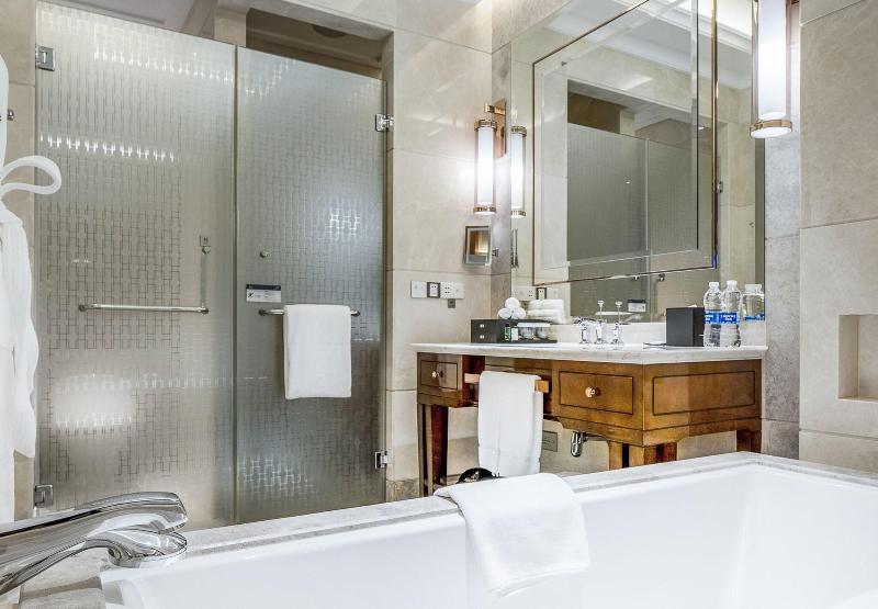 Quarto Estandar Cama King, Sheraton Grand Wuhan Hankou
