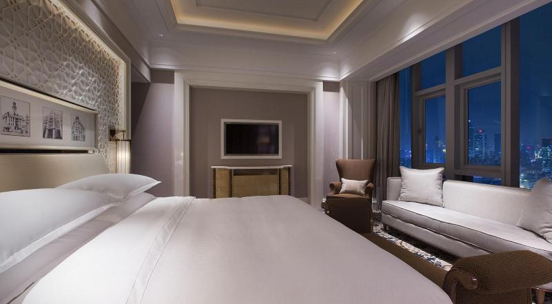 Люкс Клуб, Sheraton Grand Wuhan Hankou