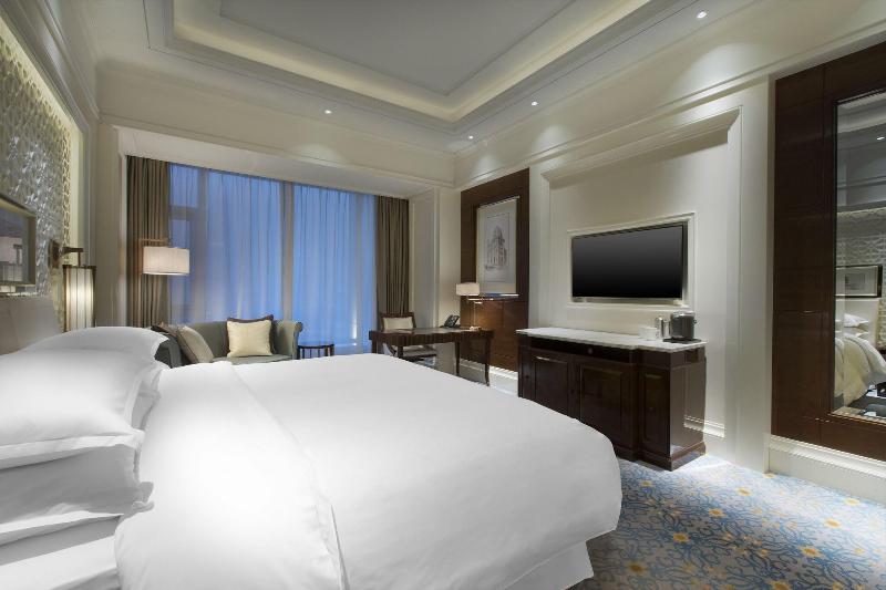 Quarto Clube Cama King, Sheraton Grand Wuhan Hankou