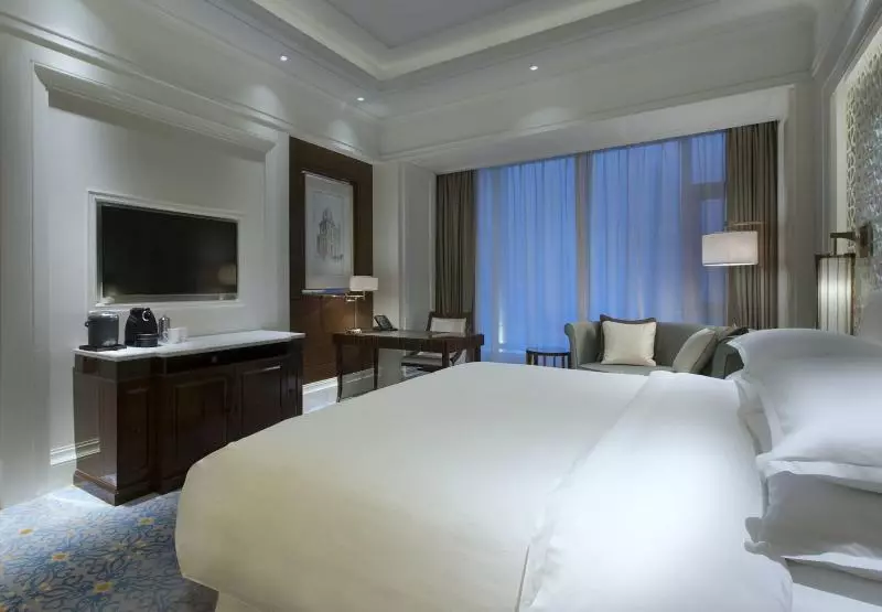キングサイズベッドのクラブルーム, Sheraton Grand Wuhan Hankou
