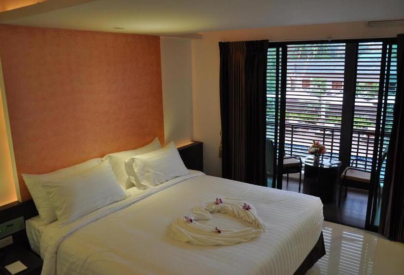 Номер Deluxe Вид на Бассейн, The Gallery At Koh Chang