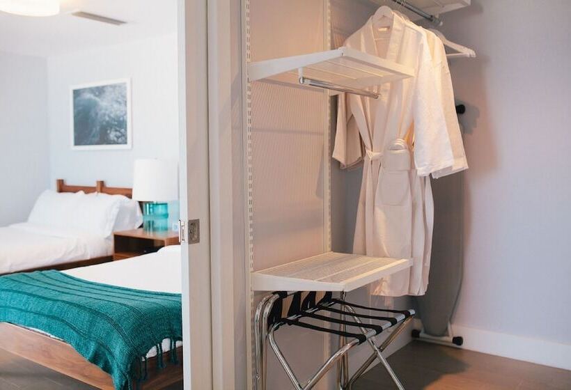 غرفة قياسية, Tides Inn