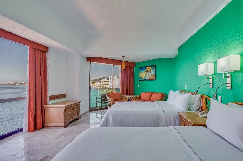 اتاق استاندارد با تخت بزرگ برای معلولان, Viva V Samana By Wyndham, A Trademark Adults All Inclusive