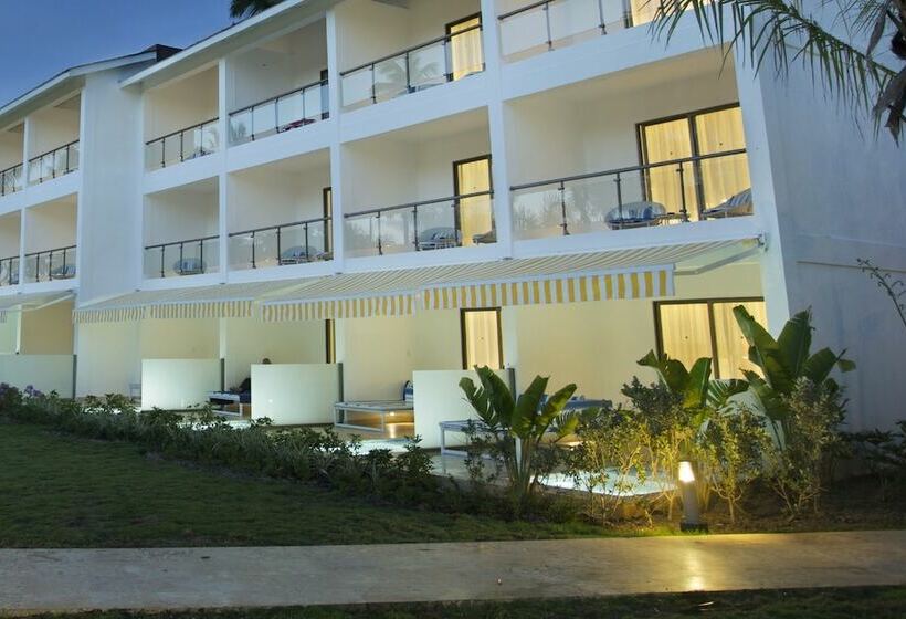 اتاق استاندارد با تخت بزرگ برای معلولان, Viva V Samana By Wyndham, A Trademark Adults All Inclusive