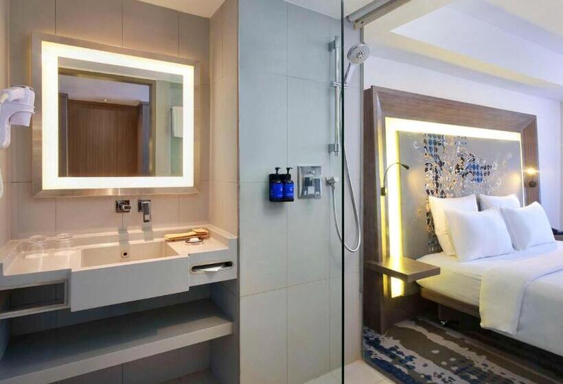 디럭스 룸 킹사이즈 침대, Novotel Bali Ngurah Rai Airport