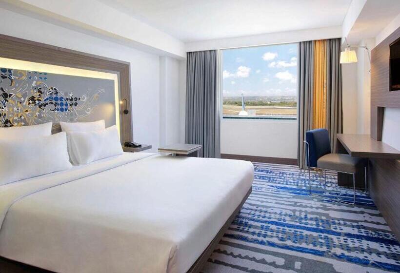 キングサイズベッドのスーペリアルーム, Novotel Bali Ngurah Rai Airport