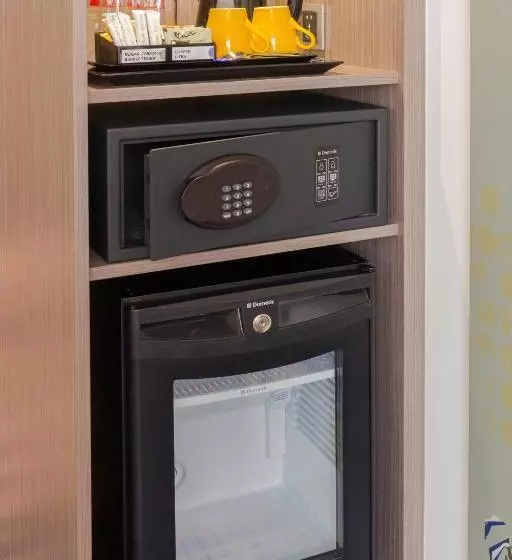اتاق اجرایی با تخت بزرگ, Novotel Bali Ngurah Rai Airport