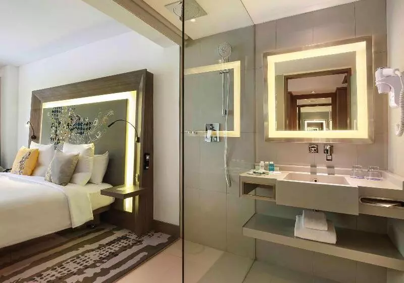 اتاق سوپریور با تخت بزرگ, Novotel Bali Ngurah Rai Airport