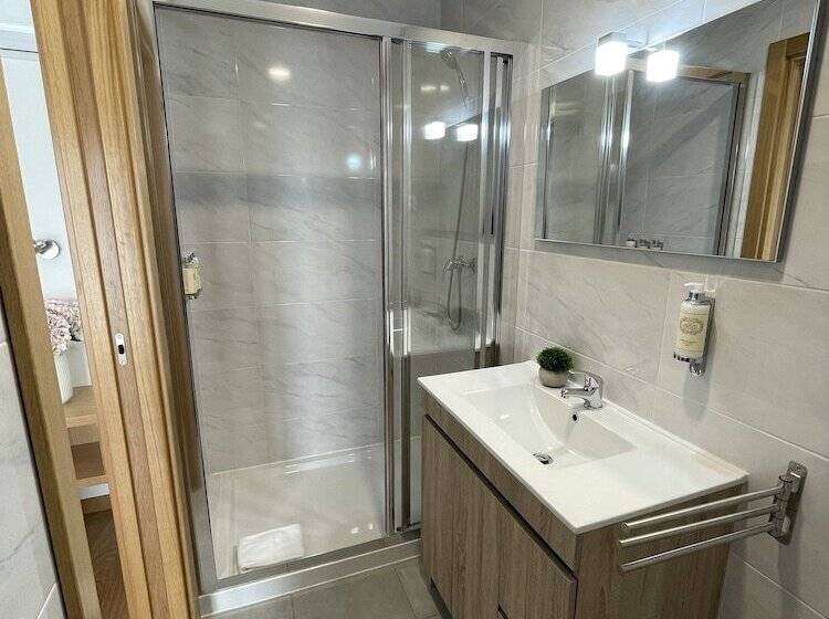 スタンダードルーム, Jasmine