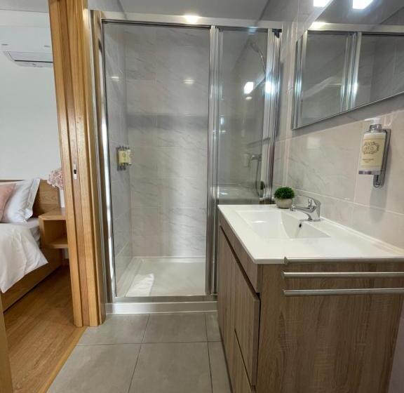 プールビュースタンダードルーム, Jasmine