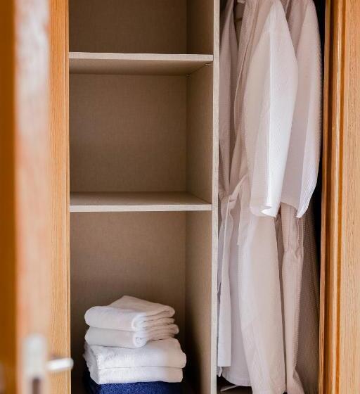 バルコニー付きスタンダードルーム, Jasmine