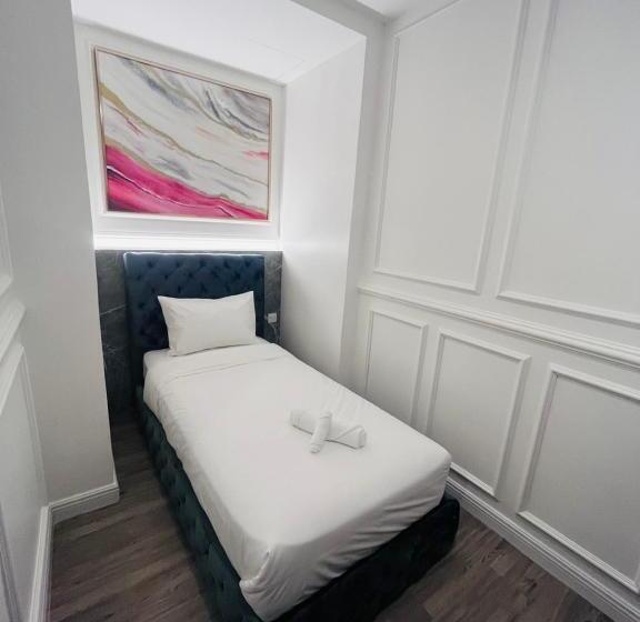 标准单人间, Frazel Heritage