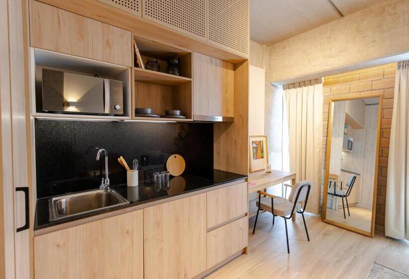 إستوديو قياسى, Mutuo Vive