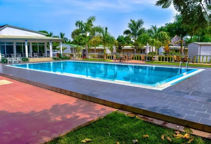 سوییت, Grand Hotel Juba