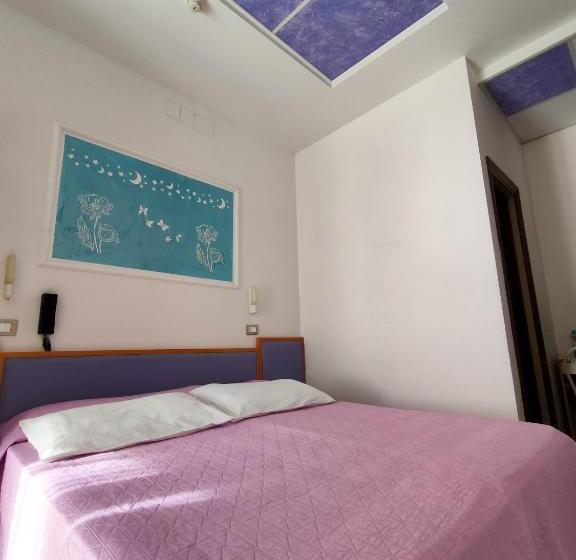 اتاق استاندارد با بالکن, Albergo Eva