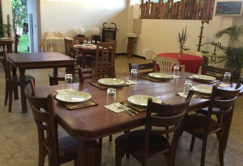 غرفة قياسية, Sigiri Nisala Villa