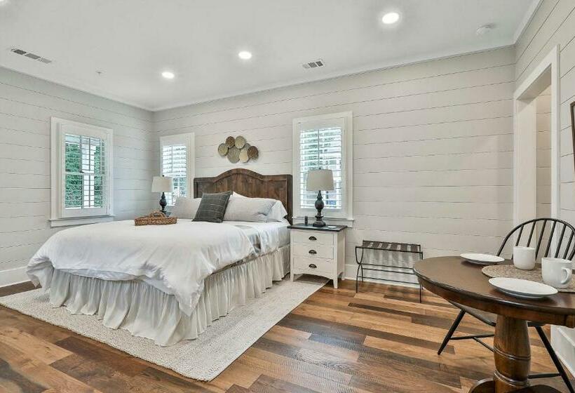 جناح سرير كينج, The Cottages At Laurel Brooke