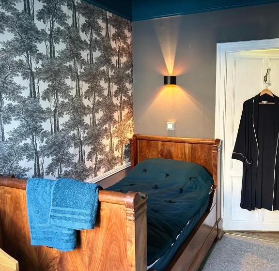 标准单人间共用浴室, Art Maison