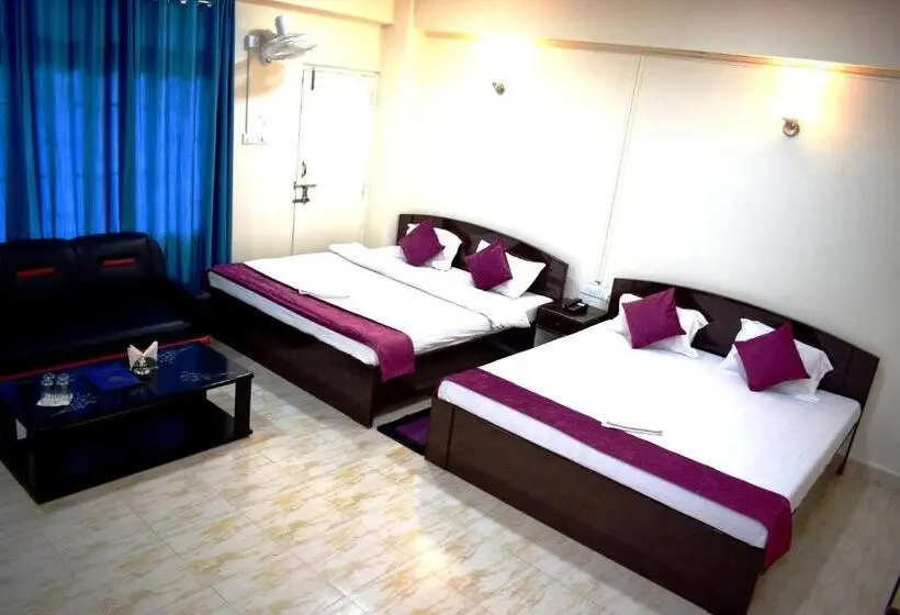 スタンダード4人部屋, Lily Guest House