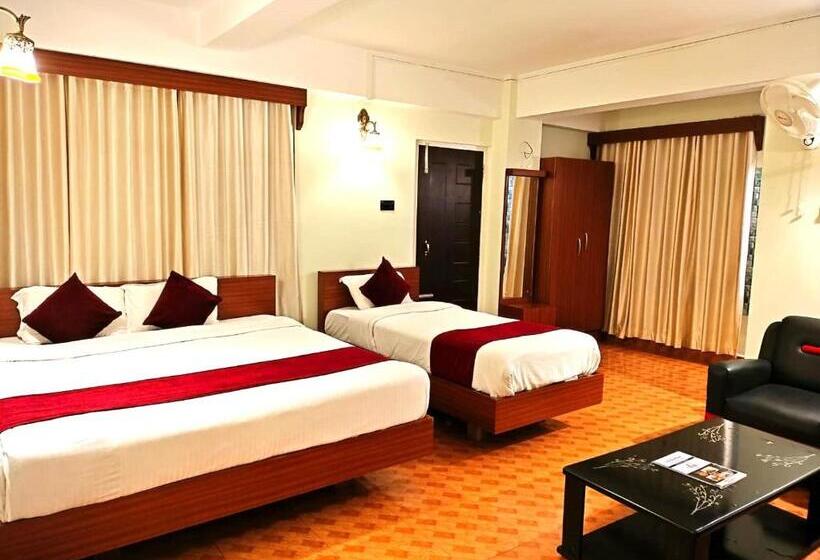 Трехместный Номер Deluxe, Lily Guest House