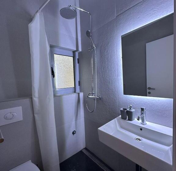 Triple Room Sea View, Villa Vele