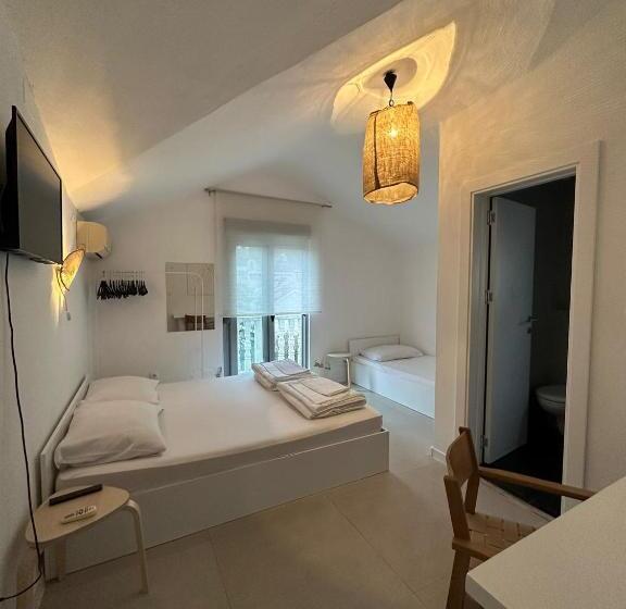 Triple Room Sea View, Villa Vele