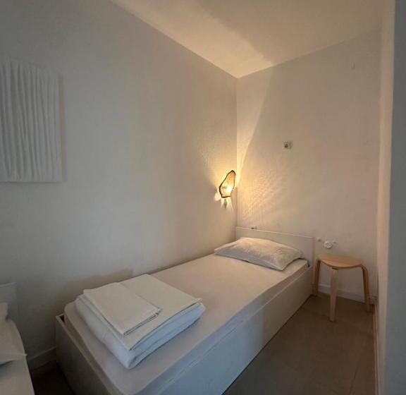 اتاق استاندارد سه تخته با چشمانداز باغ, Villa Vele