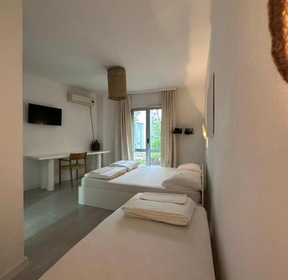 اتاق استاندارد سه تخته با چشمانداز باغ, Villa Vele