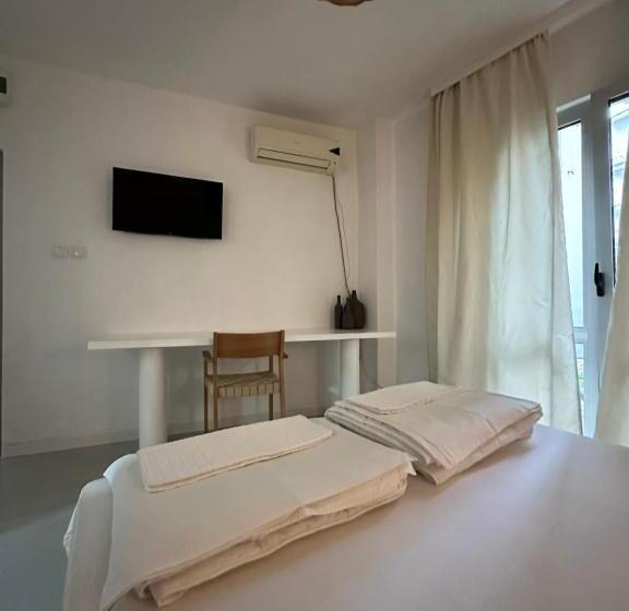 اتاق استاندارد سه تخته با چشمانداز باغ, Villa Vele