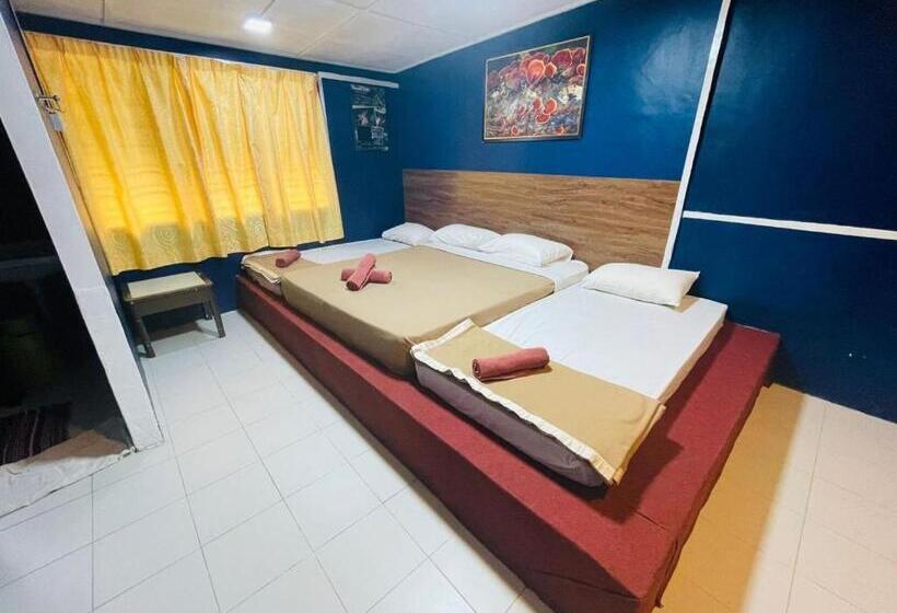 غرفة ديلوكس رباعية, Vintage Guesthouse