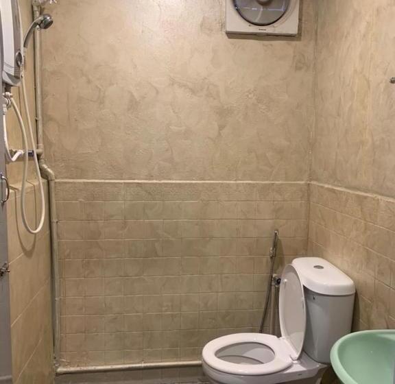 اتاق خانوادگی, Vintage Guesthouse