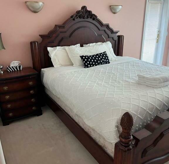 Номер Deluxe Вид на Море Боковой, West Vancouver Luxury Home