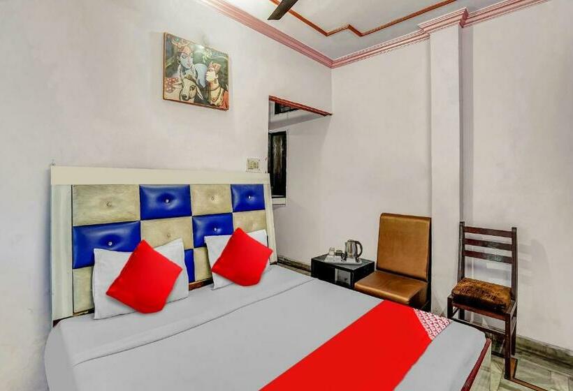 اتاق کلاسیک سه تخته, Spot On Hotel Maharaja Inn
