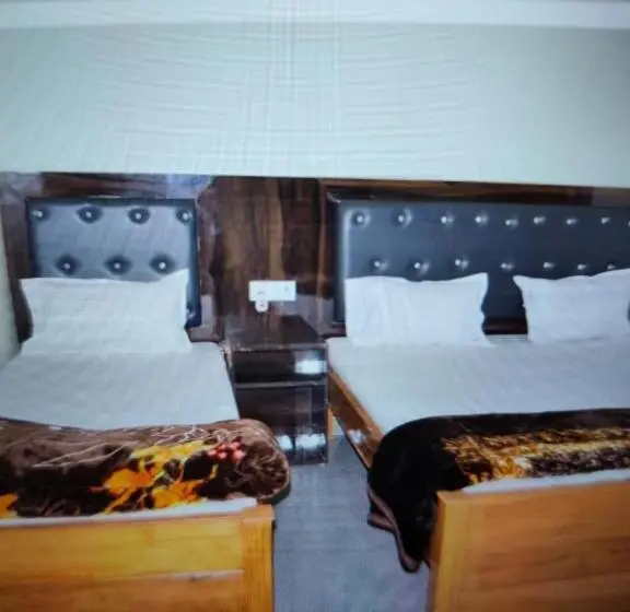 스탠다드 룸, Av Priya Rajgir